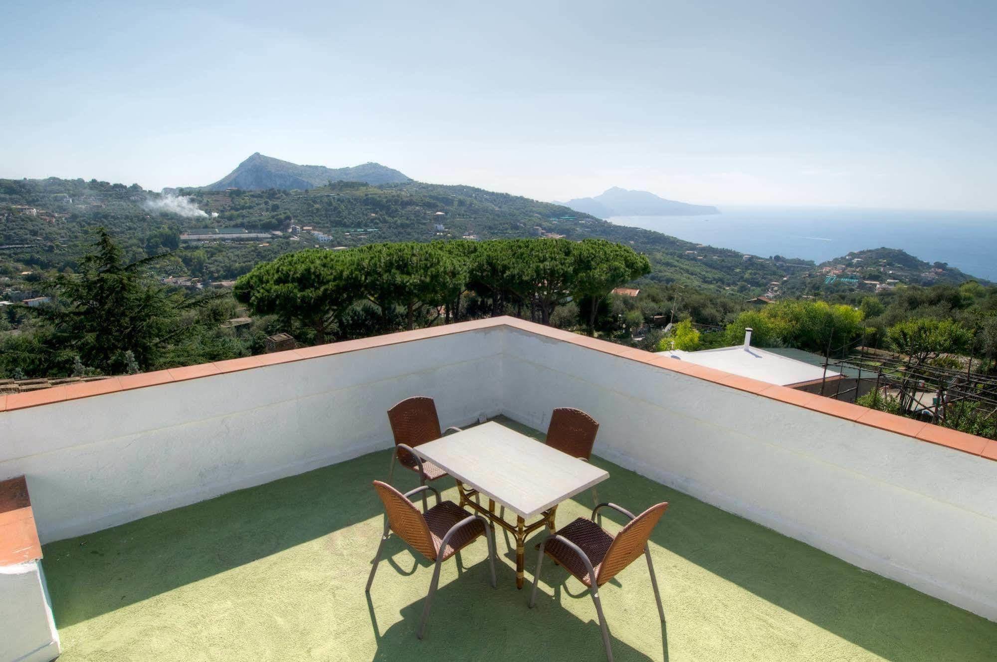 Freedom Holiday Residence Massa Lubrense Esterno foto