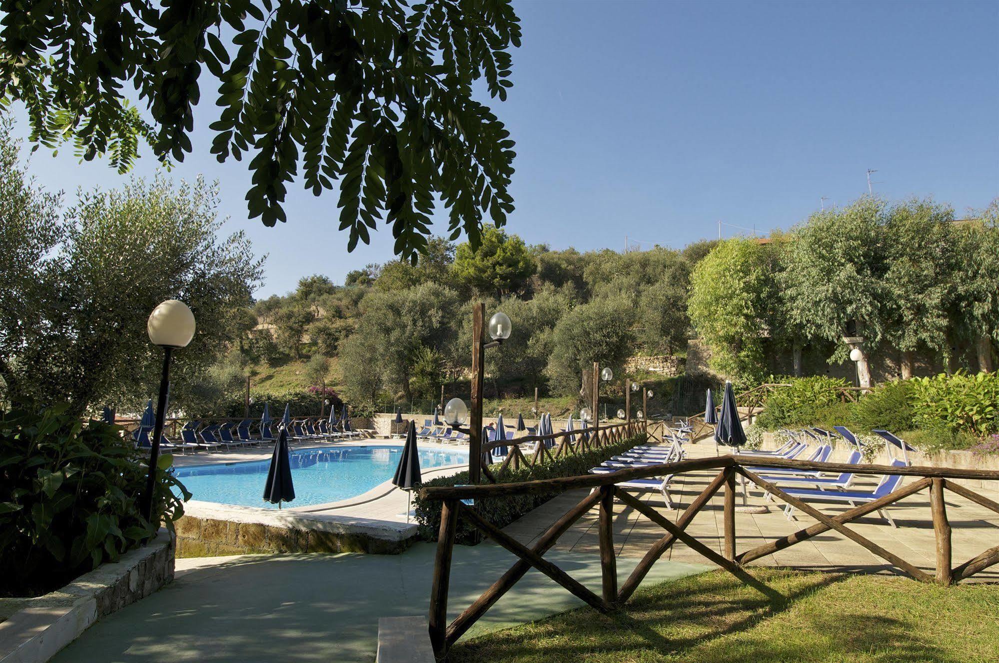 Freedom Holiday Residence Massa Lubrense Esterno foto
