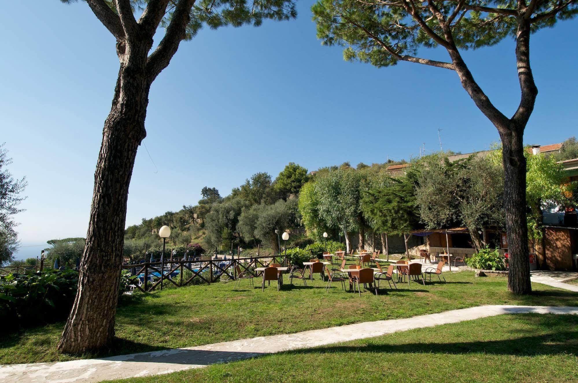 Freedom Holiday Residence Massa Lubrense Esterno foto